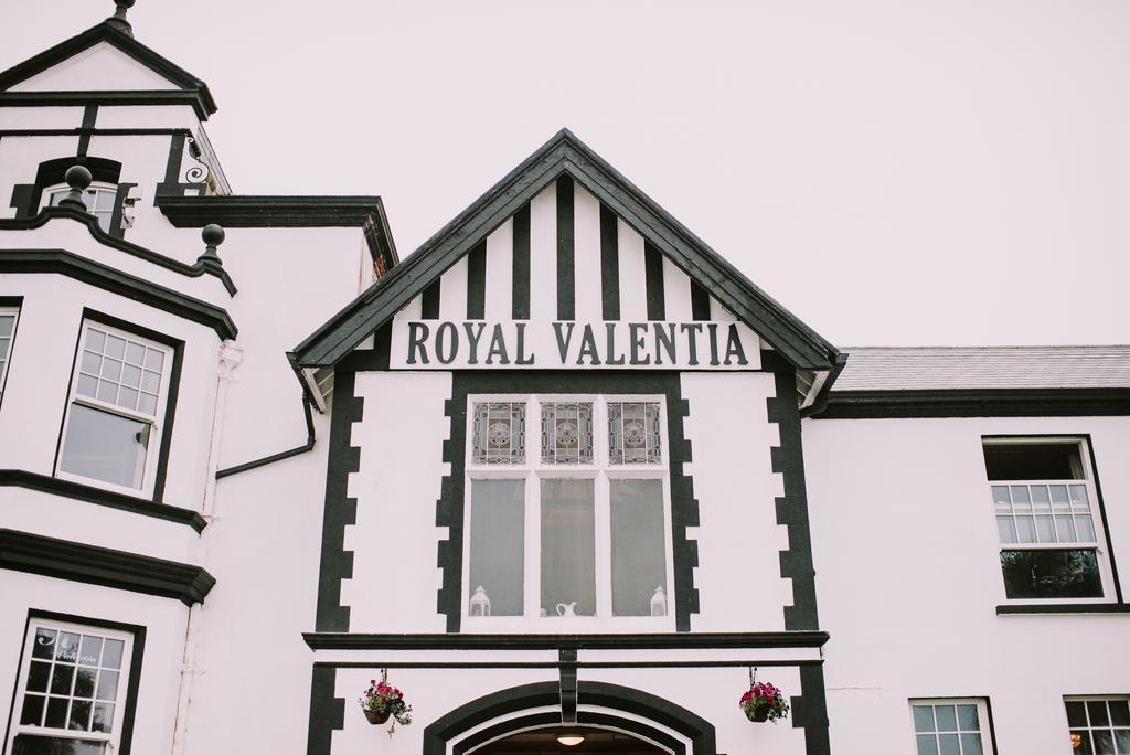 Royal Valentia Hotel Knights Town Bagian luar foto